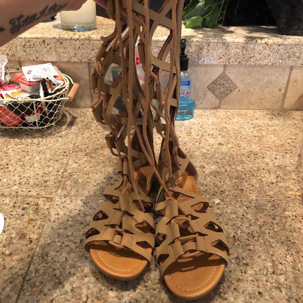 Gladiator sandals 5.5